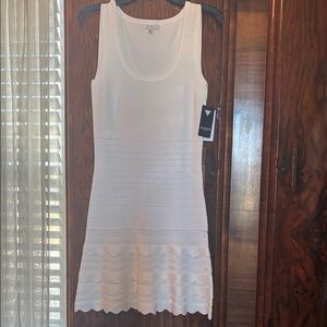 Guess White Sleeveless Dress